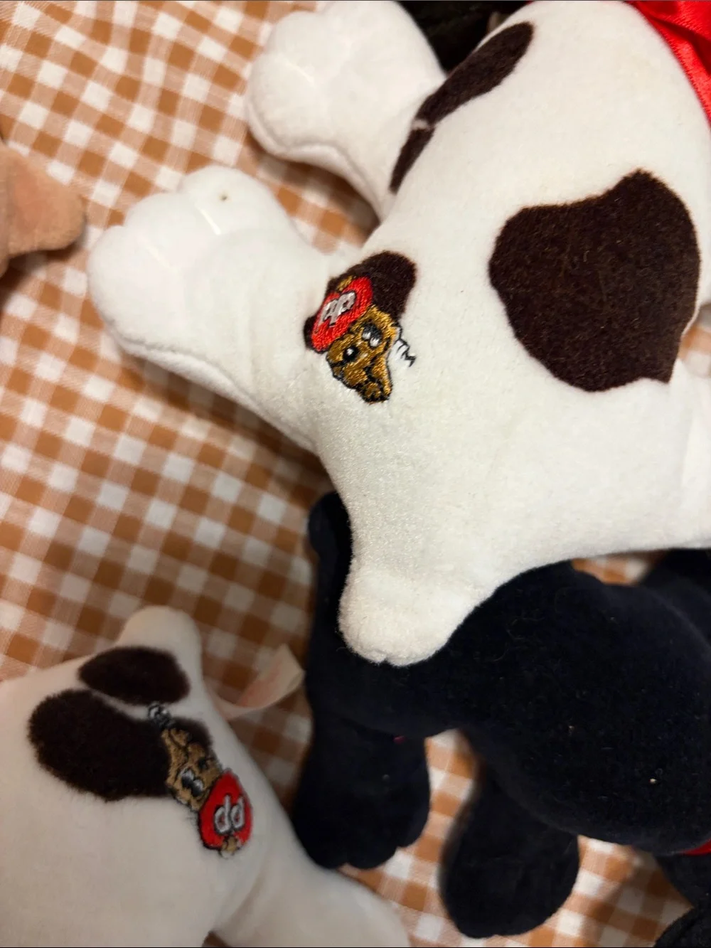 Lot of Vintage 1980’s Pound Puppies Stuffed Animals